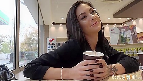 My Hot Pickup Story Of Fucking A Posh German Girl - Lullu Gun