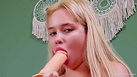 Jessie Ames - A Present For Her